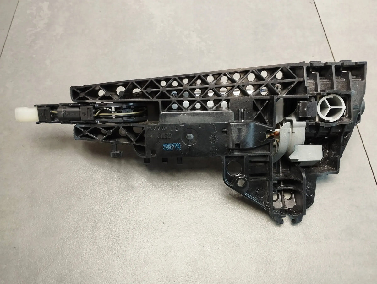 Audi A6 C7 4G HANDLE RIGHT FRONT LS9R LED KEYLESS 4H0837886