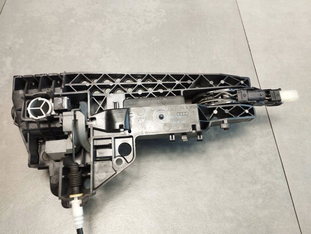 Audi A7 4G 2016 DOOR HANDLE LEFT REAR KESSY LED CHROME LZ7G