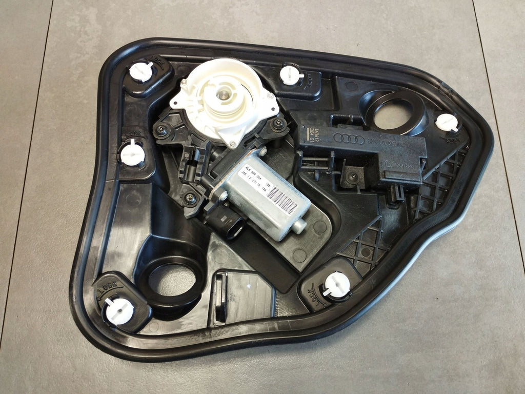 Audi A7 4G 2016 DOOR PULL RIGHT REAR 4G8839004