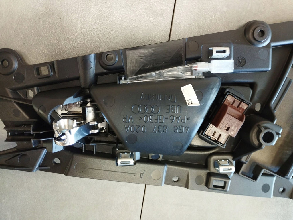 Audi A7 4G 2016 INTERIOR HANDLE RIGHT FRONT 4G8837020A