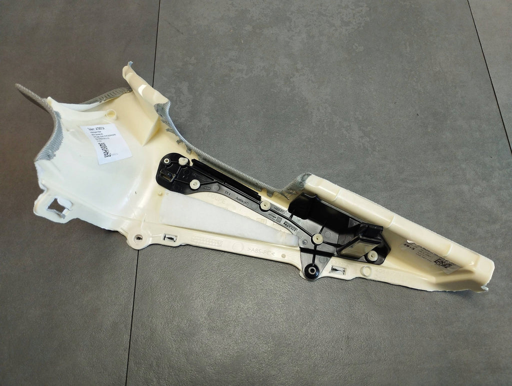 Audi A7 4G 2016 POST COVER LEFT REAR 4G8867245