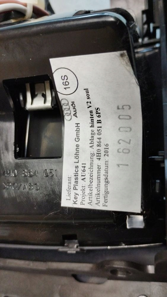 Audi A8 D4 4H 2016 ASHTRAY SOCKET 4H0864051B