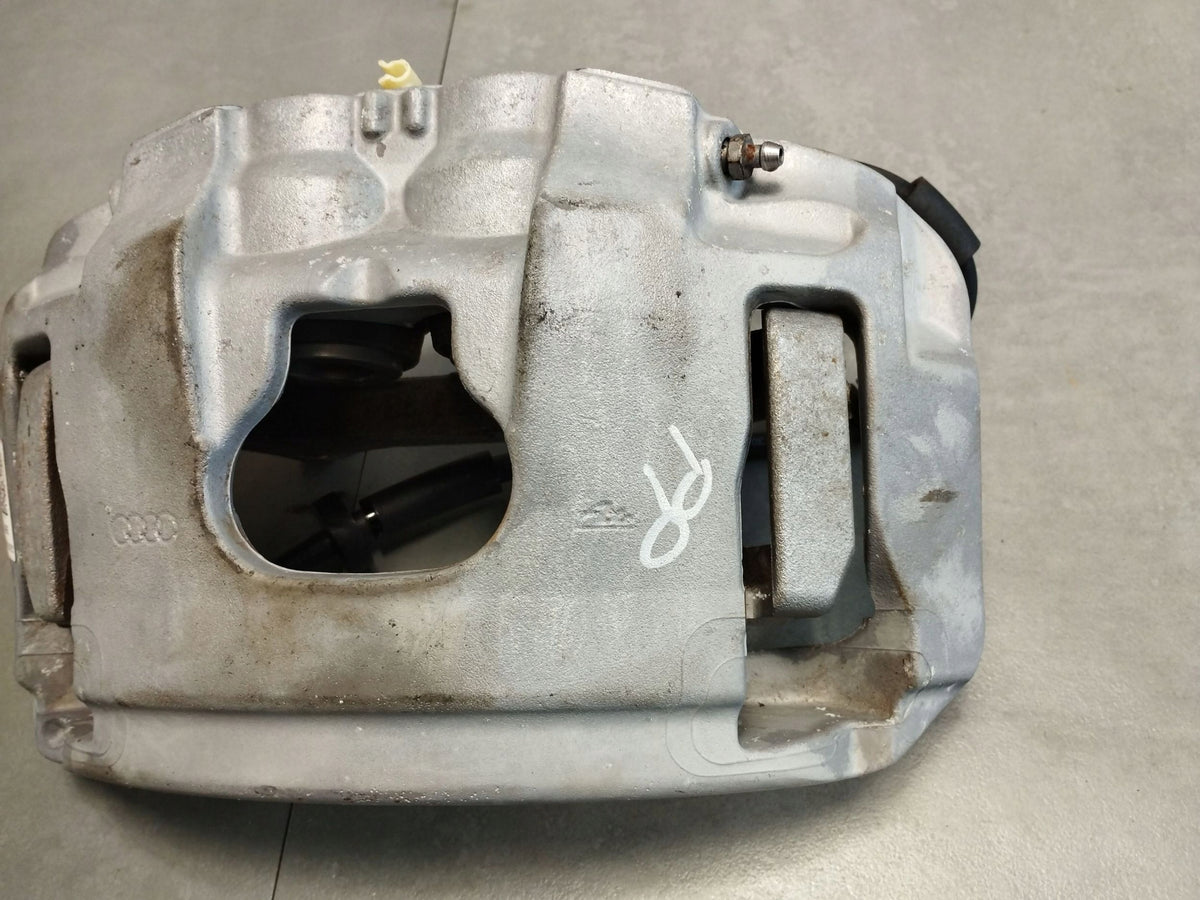 Audi A8 D4 4H 3.0 TDI CLAMP RIGHT FRONT 4H06BE 4H0615124C