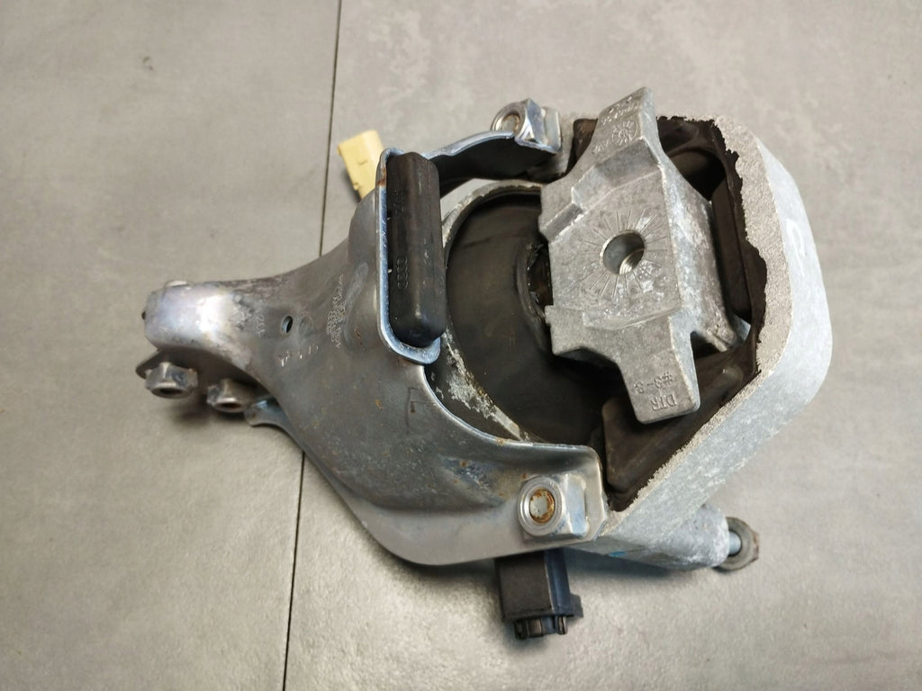 Audi A8 D4 4H 3.0 TDI ENGINE PILLOW 4G0199381LO