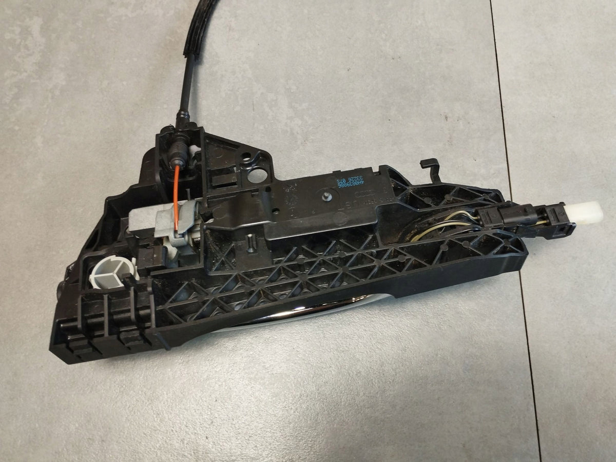 Audi A8 D4 4H HANDLE RIGHT REAR KESSY 4H0839886 LZ7G