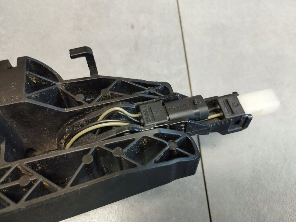Audi A8 D4 4H HANDLE RIGHT REAR KESSY 4H0839886 LZ7G