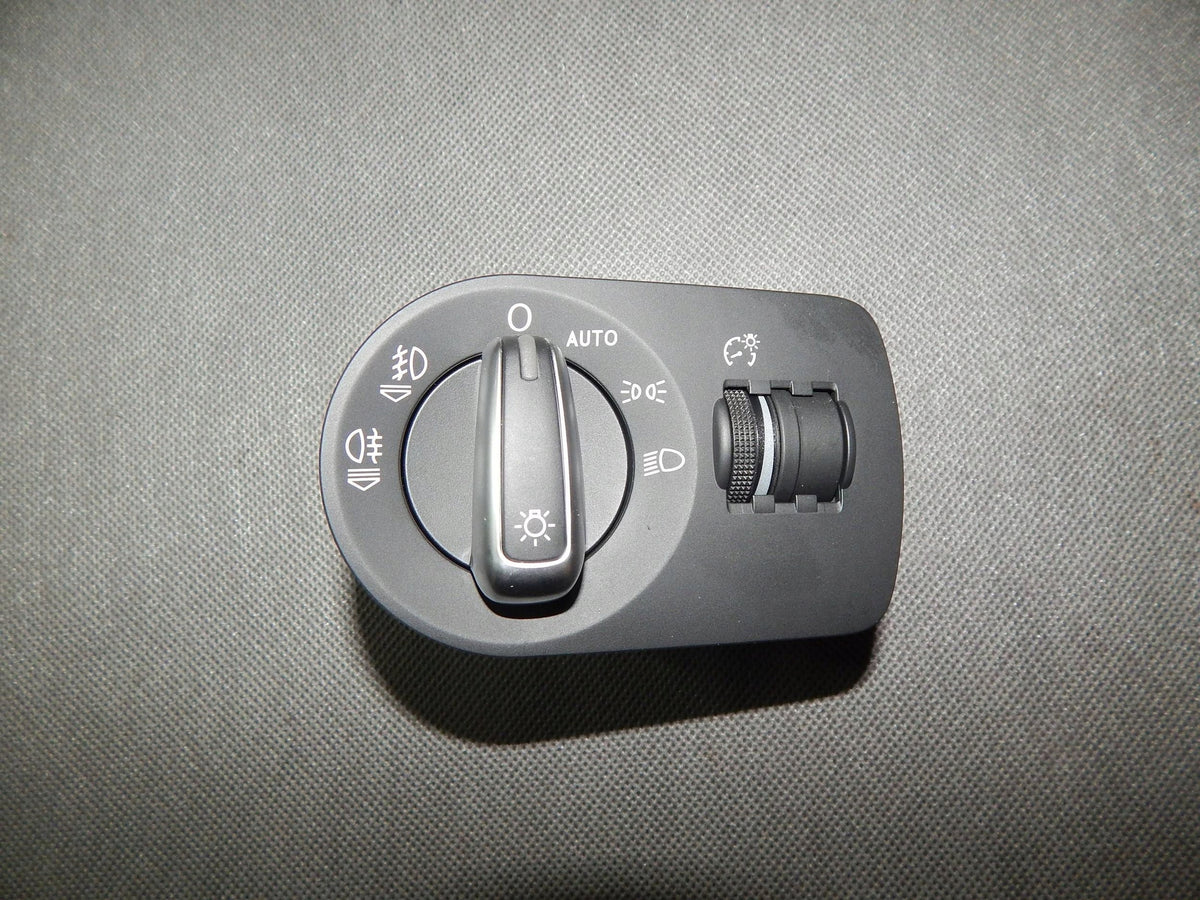 Audi Q3 8U Light switch 8X1941531AD
