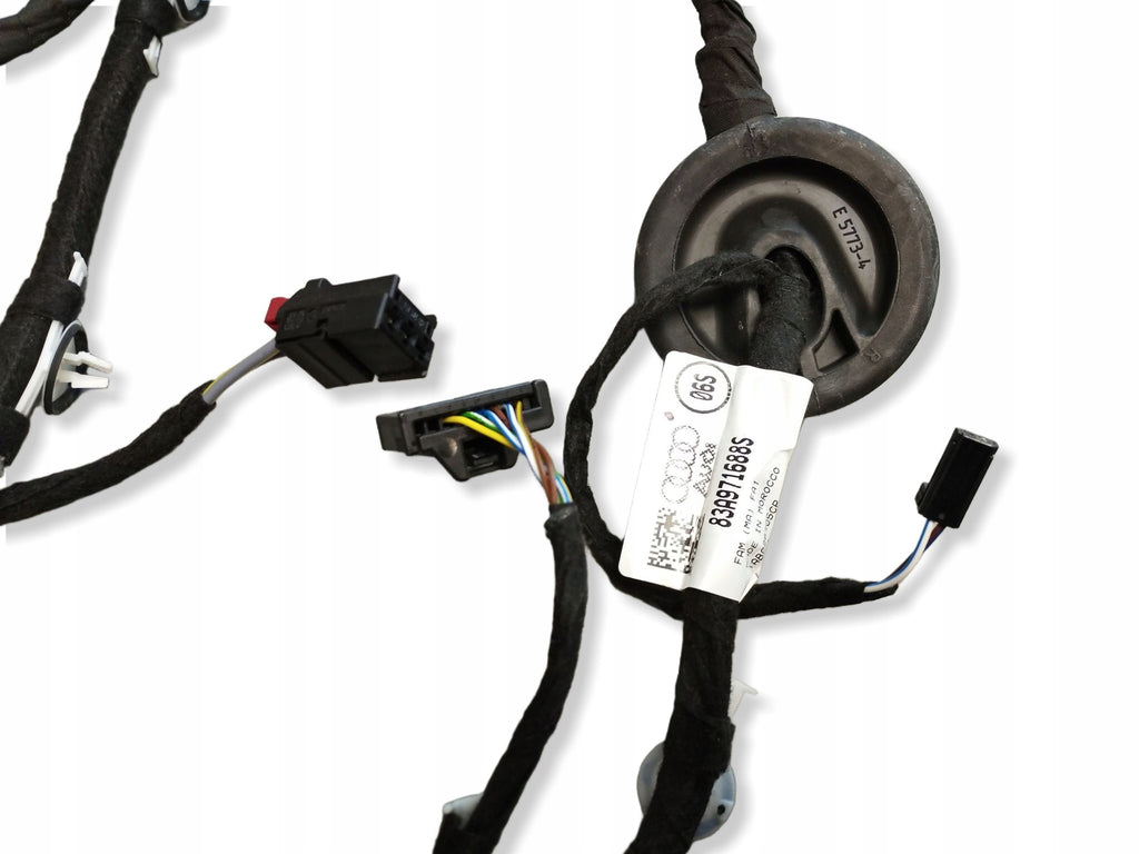 Audi Q3 F3 83A Grommet door harness right rear 83A971688S