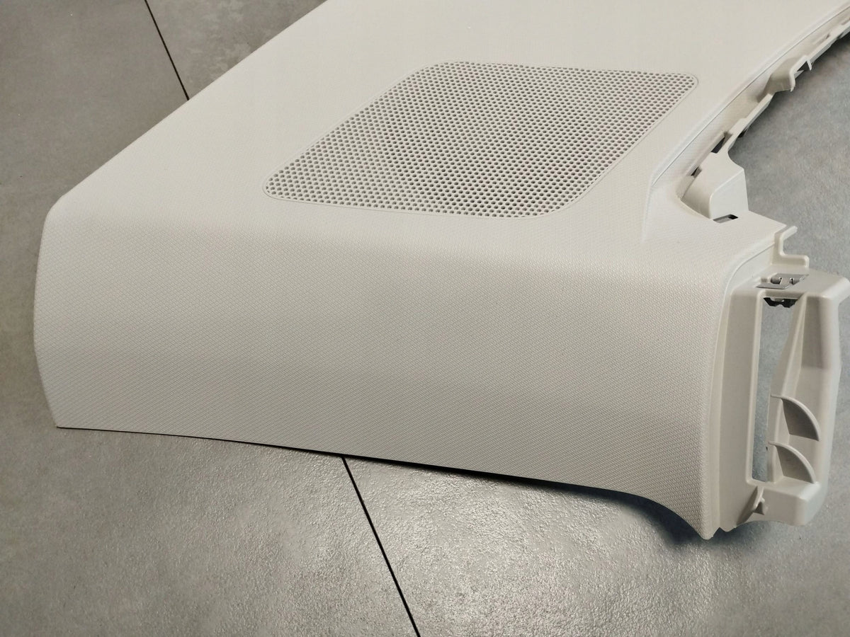 Audi Q3 F3 83A POST COVER RIGHT REAR 83A867246
