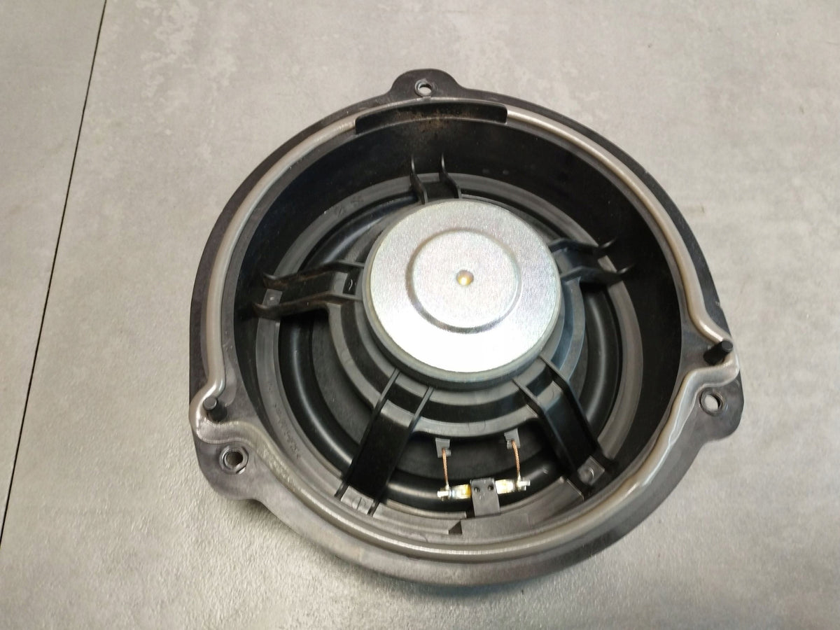 Audi Q3 F3 83a Rear door speaker 83A035411