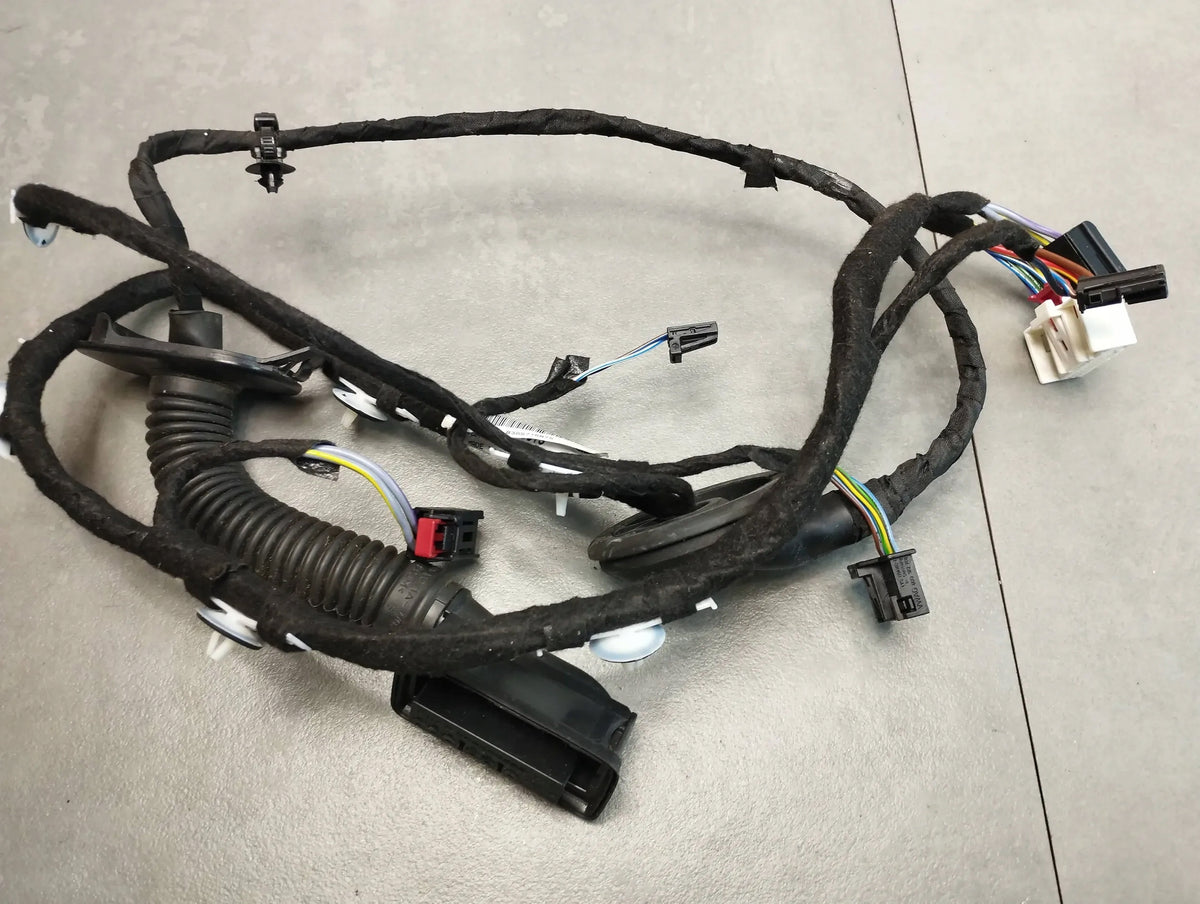 Audi Q3 F3 83a door harness left rear 83A971687S