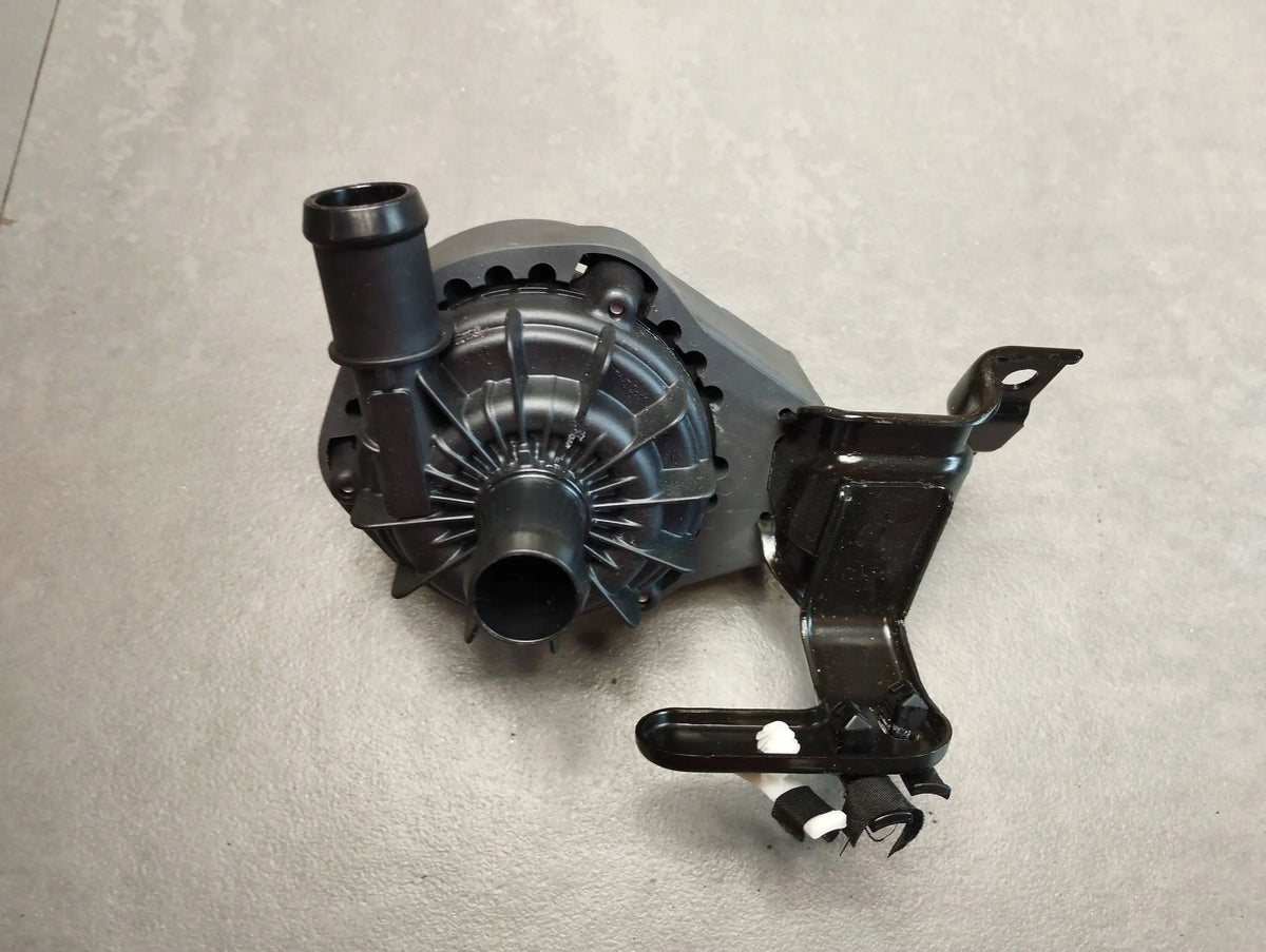 Audi Q4 e-tron 2023 Water pump 1EA965567K