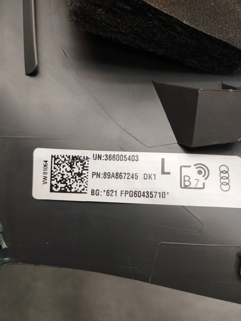 Audi Q4 e-tron POST COVER 89A867245