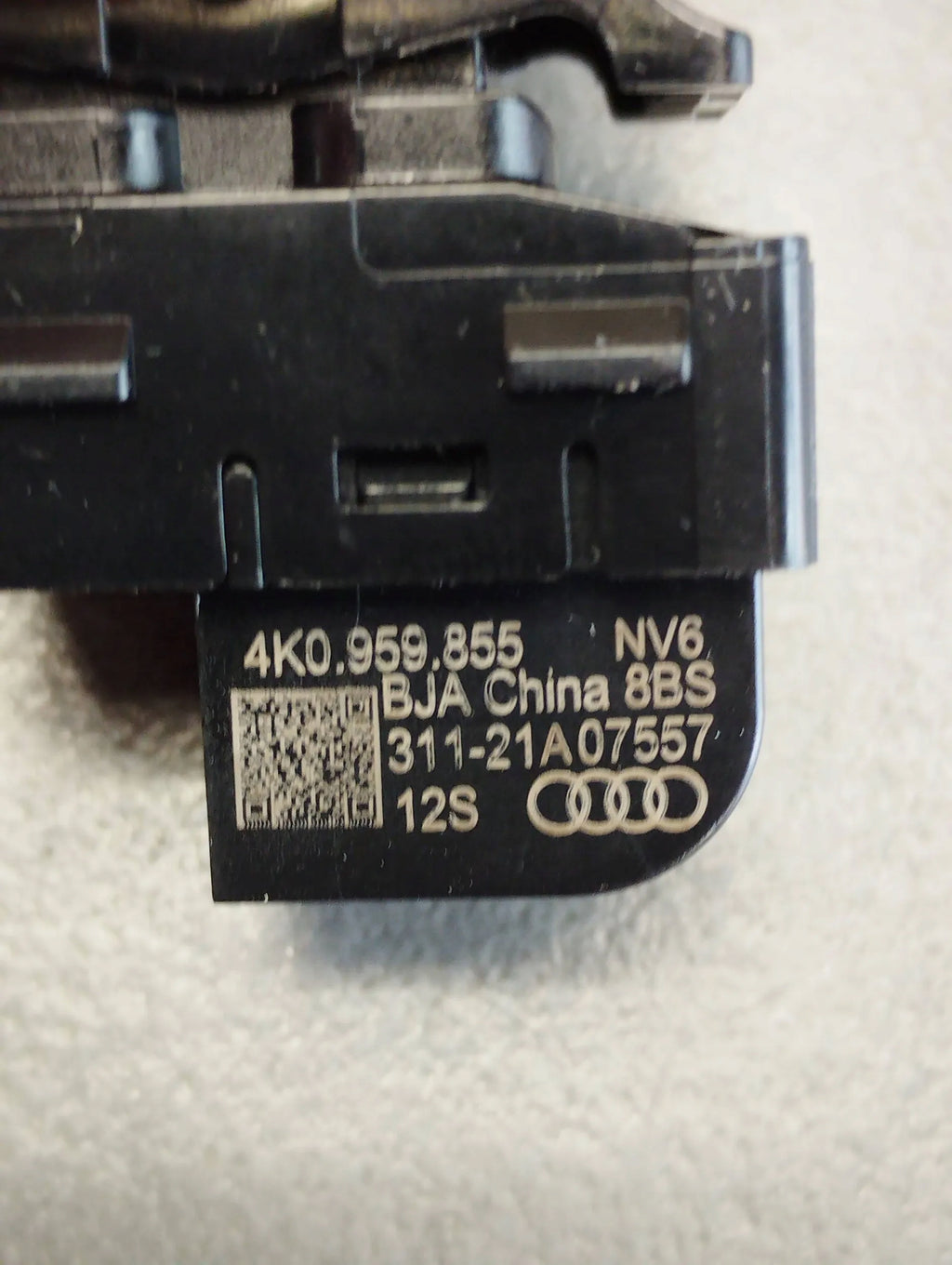 Audi Q4 e-tron WINDOW SWITCH 4K0959855