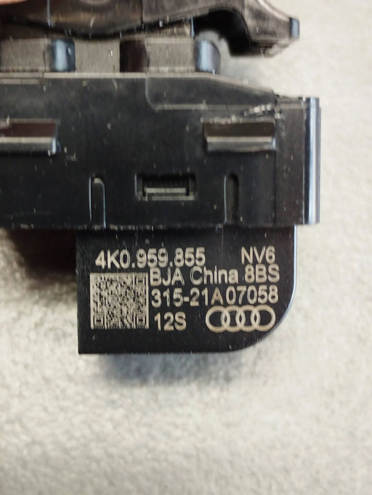 Audi Q4 e-tron WINDOW SWITCH 4K0959855