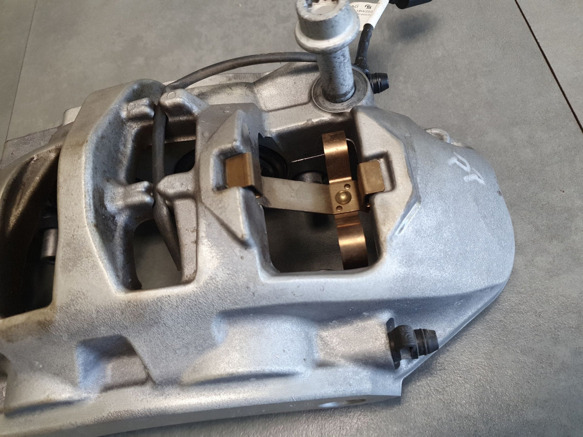 Audi Q6 e-tron Brake caliper right front 95C615106DC