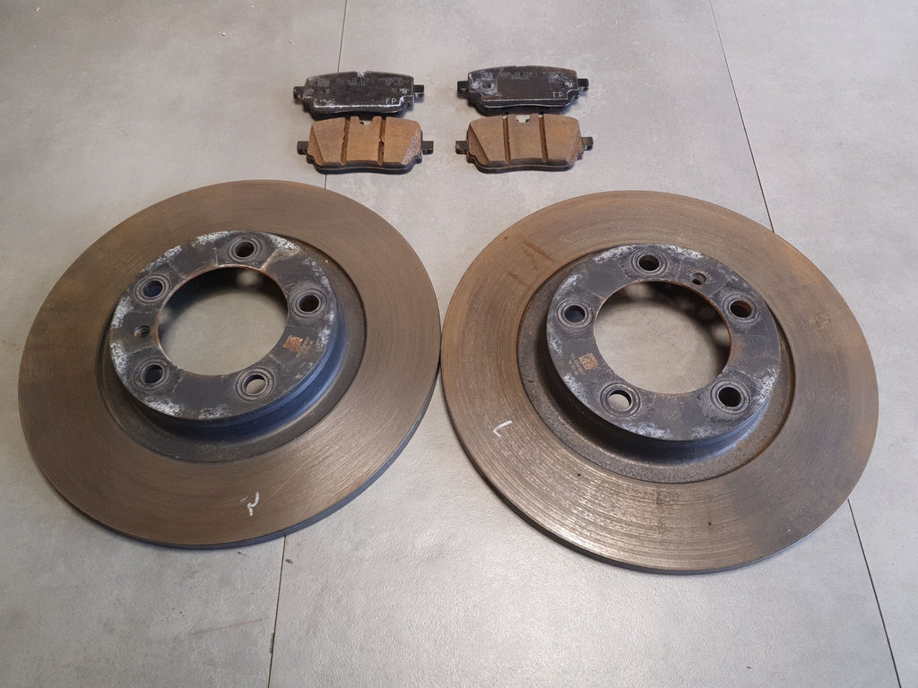 Audi Q6 e-tron Brake discs rear 95C615601