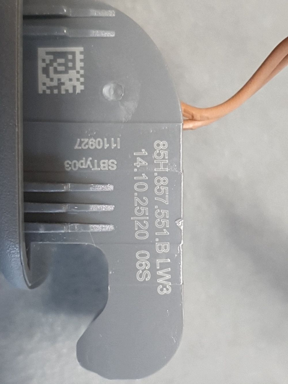 Audi Q6 e-tron Sun visor left 85H857551B