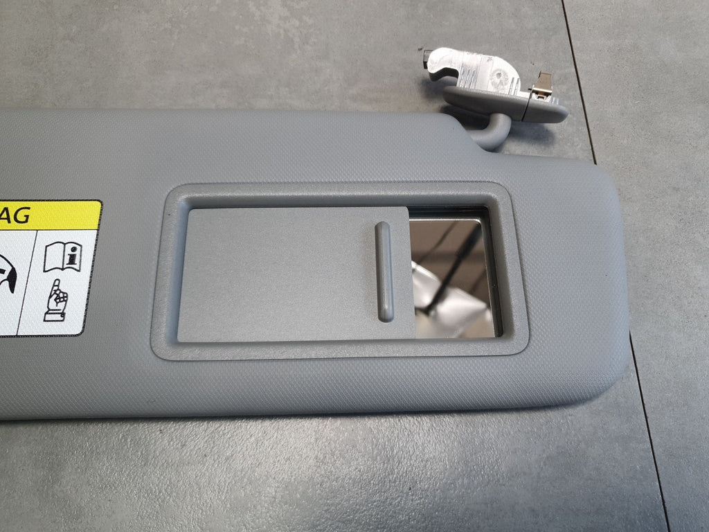 Audi Q6 e-tron Sun visor right 85H857552D