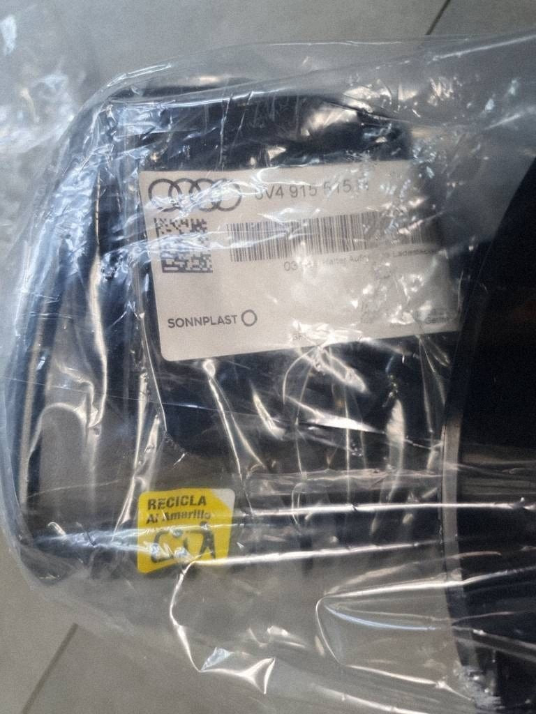 Audi Q6 e-tron charger holder 8V4915706L