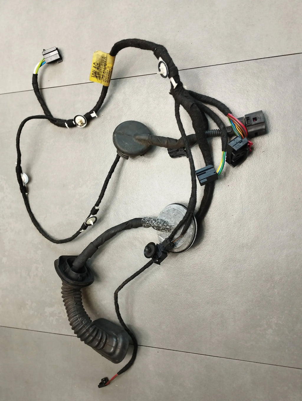 Audi Q7 4L DOOR HARNESS RIGHT FRONT 4L0971030A
