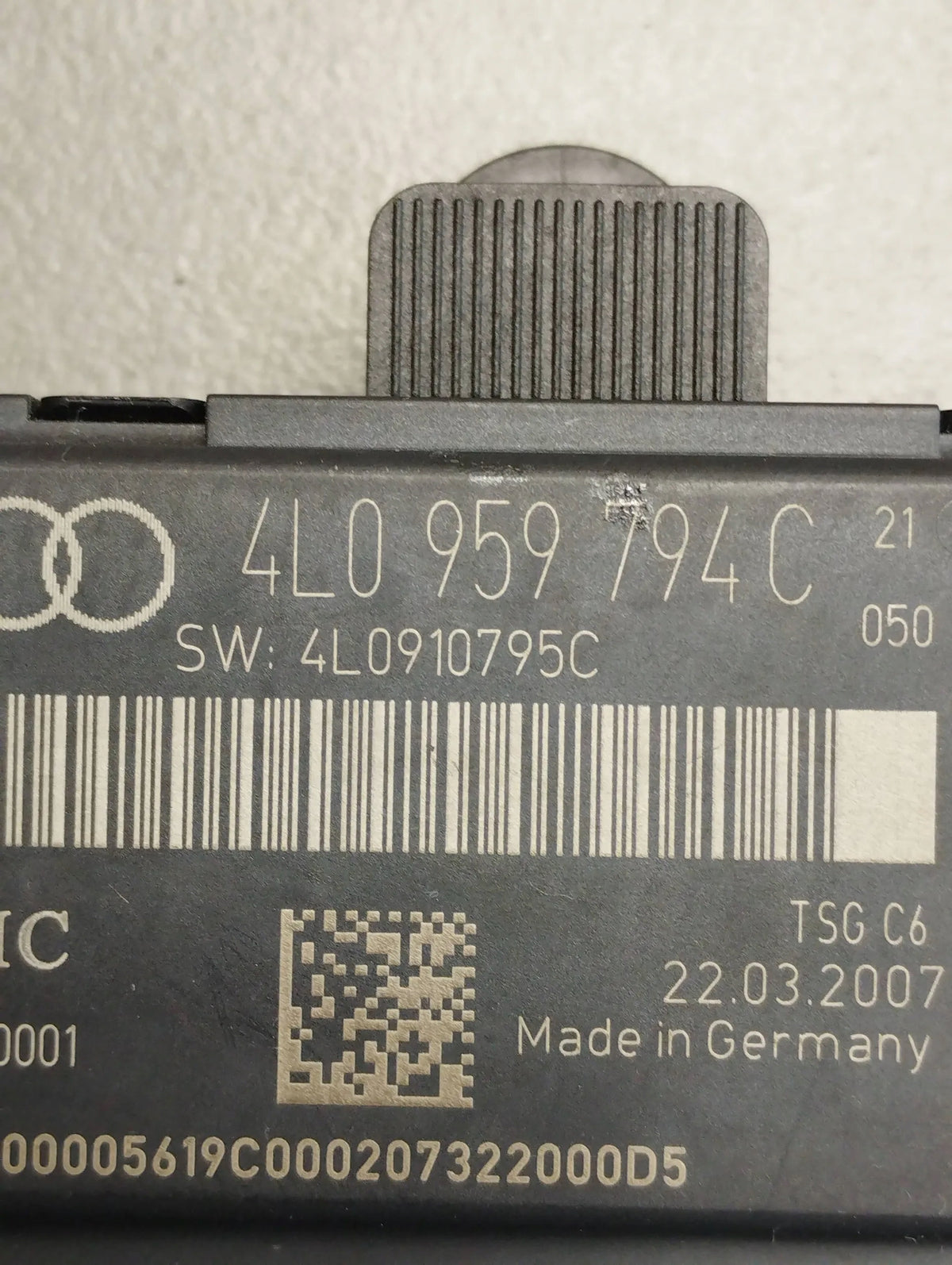 Audi Q7 4L DOOR MODULE LEFT 4L0959794C