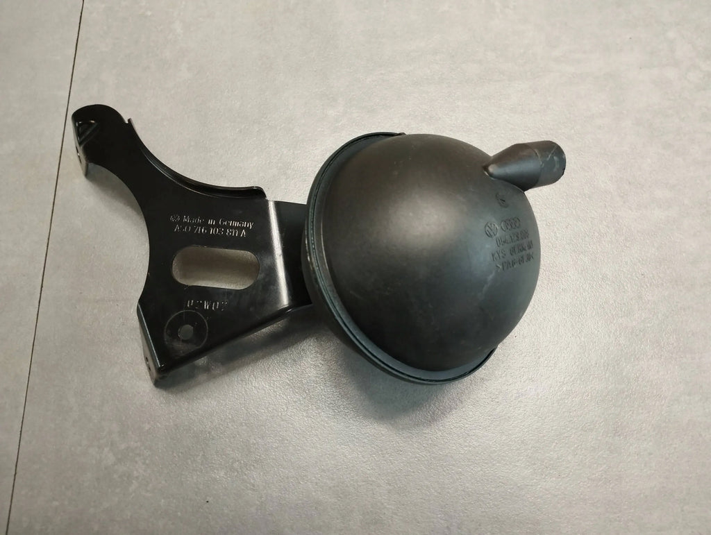 Audi Q7 4L VACUUM PEAR 7L6103811A