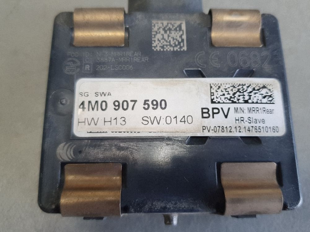 Audi Q7 4M Blind Spot Monitoring Module (BSM/BLIS) 4M0907590