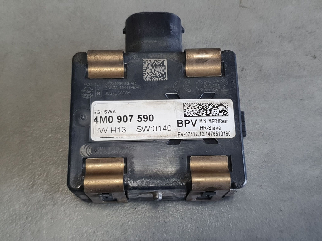 Audi Q7 4M Blind Spot Monitoring Module (BSM/BLIS) 4M0907590