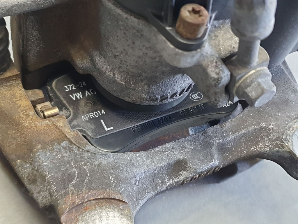 Audi Q7 4M Brake caliper right rear 4M0615406AR