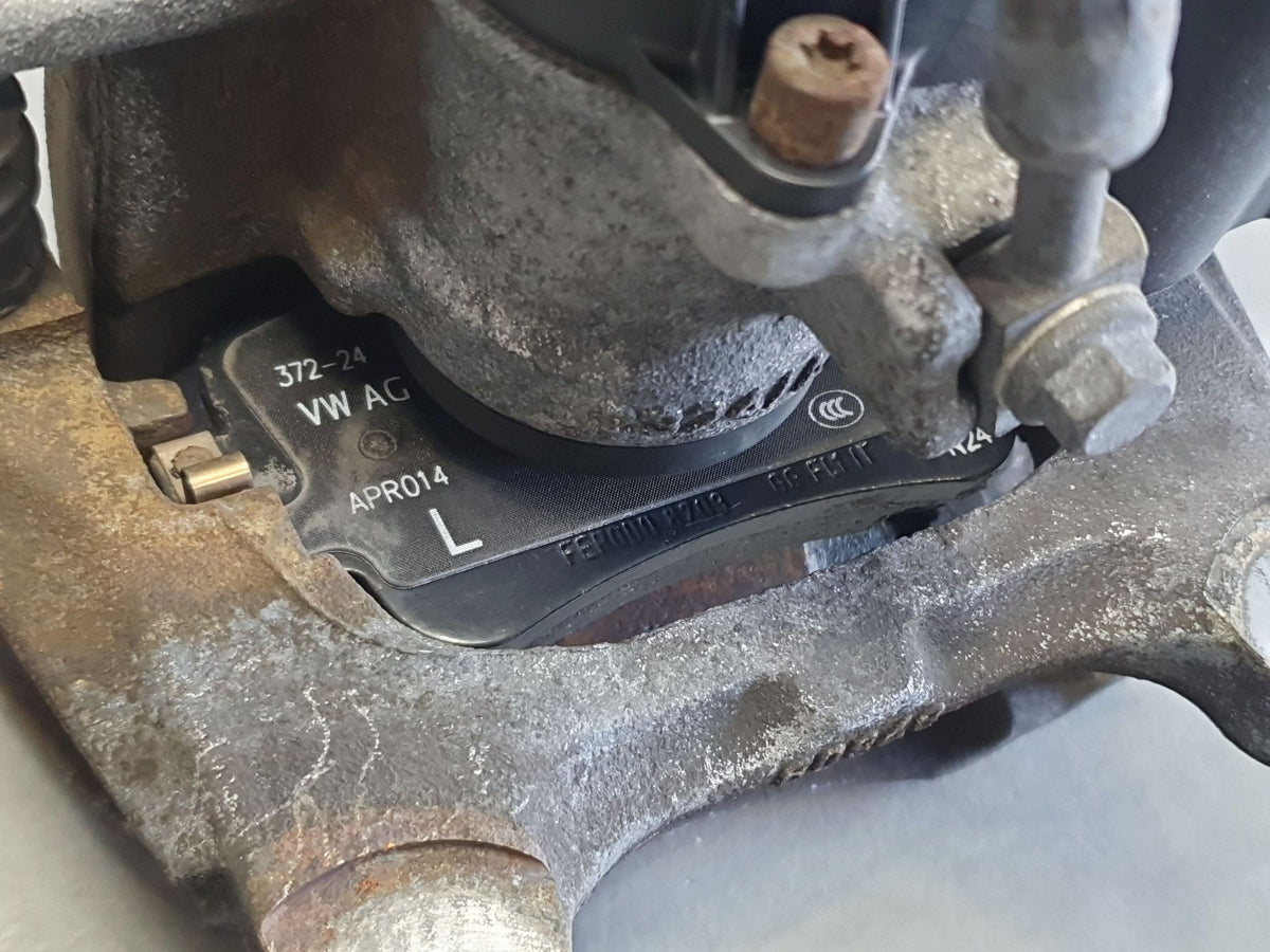 Audi Q7 4M Brake caliper right rear 4M0615406AR