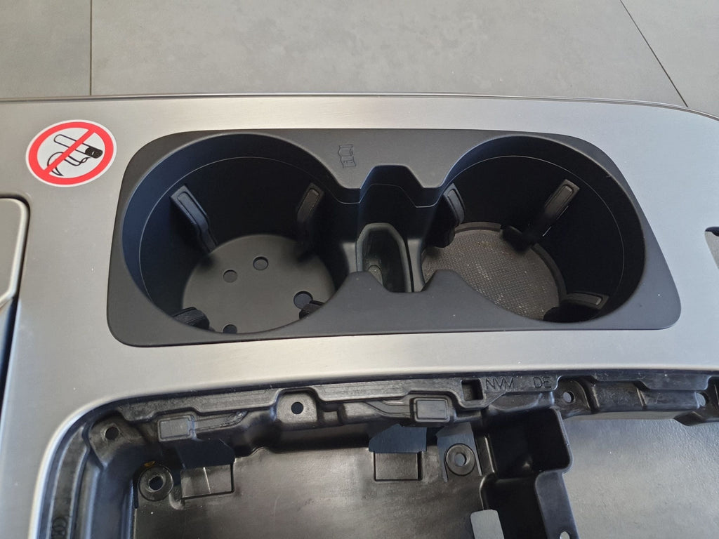 Audi Q7 4M Center Console Ashtray 4M1863273A