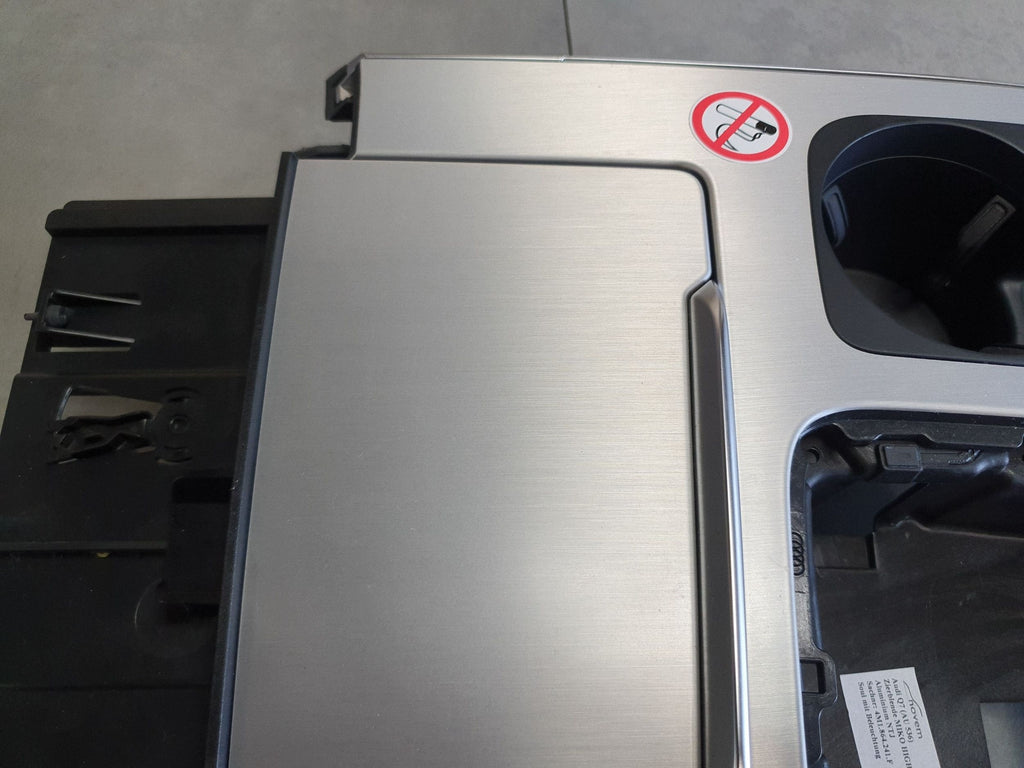 Audi Q7 4M Center Console Ashtray 4M1863273A