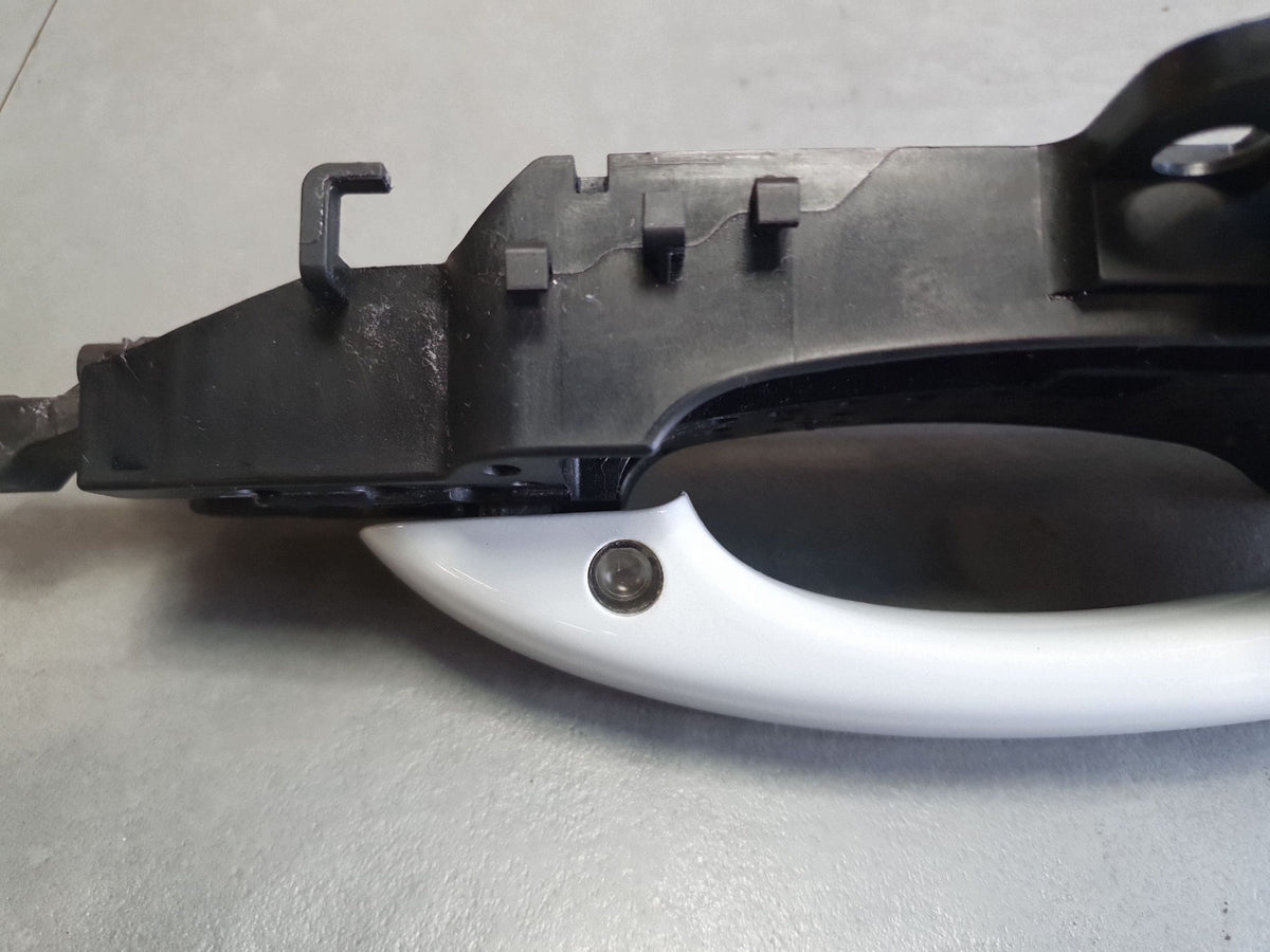 Audi Q7 4M Exterior door handle right front ls9r keyless 4H0837206