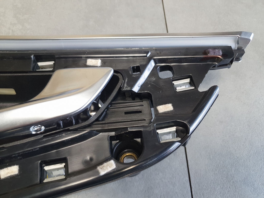 Audi Q7 4M Interior door handle right front 4M0837020A