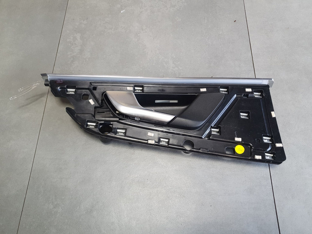 Audi Q7 4M Interior handle left rear 4M0839019C