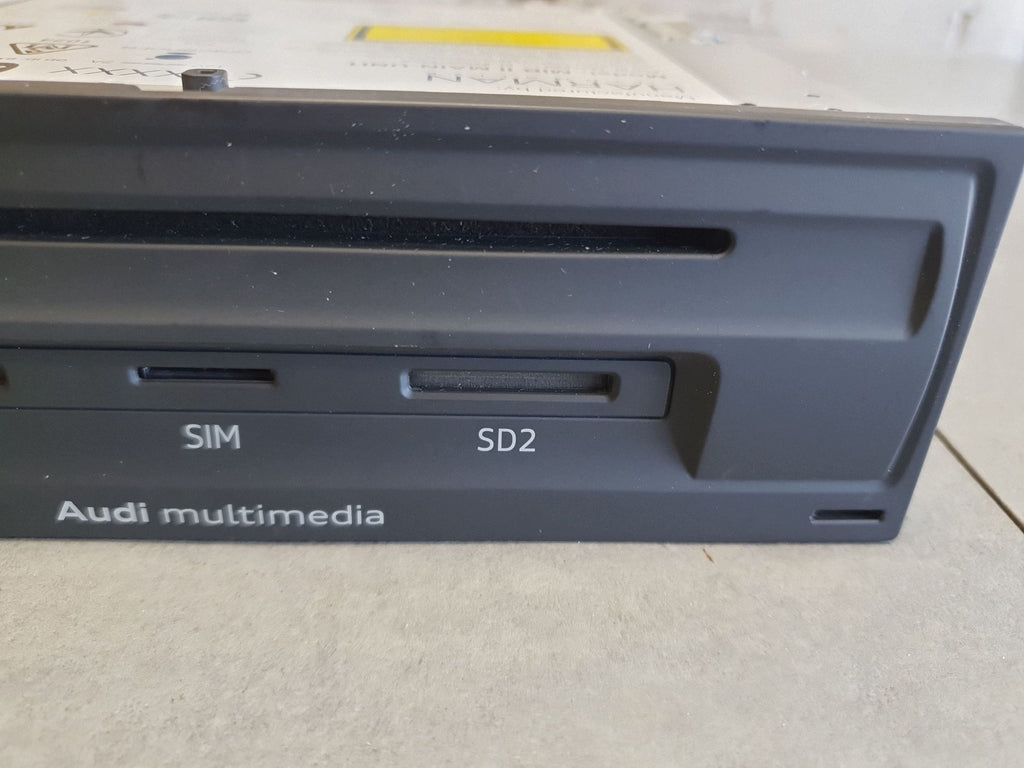 Audi Q7 4M Navigation module reader 4M0035021