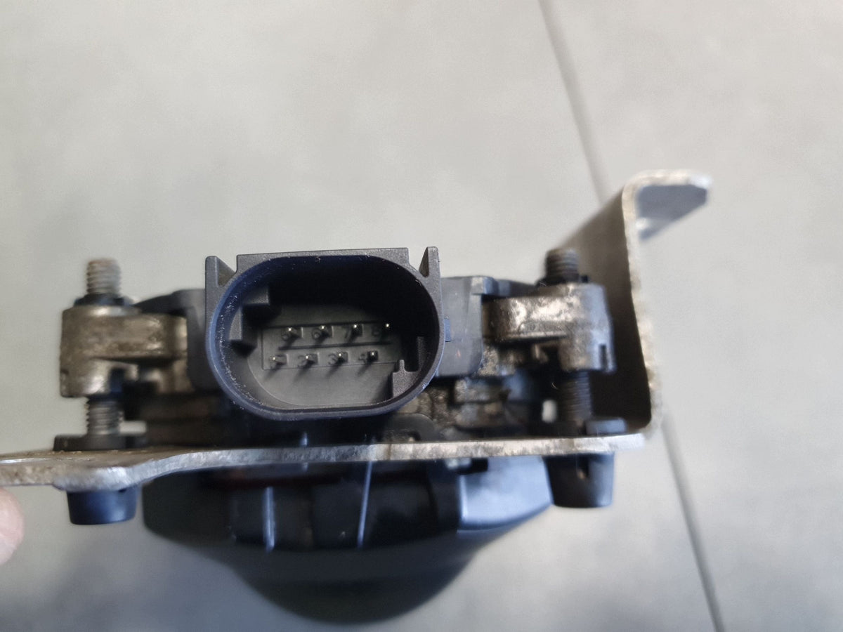 Audi Q7 4M Radar sensor distronic right 4M0907561C