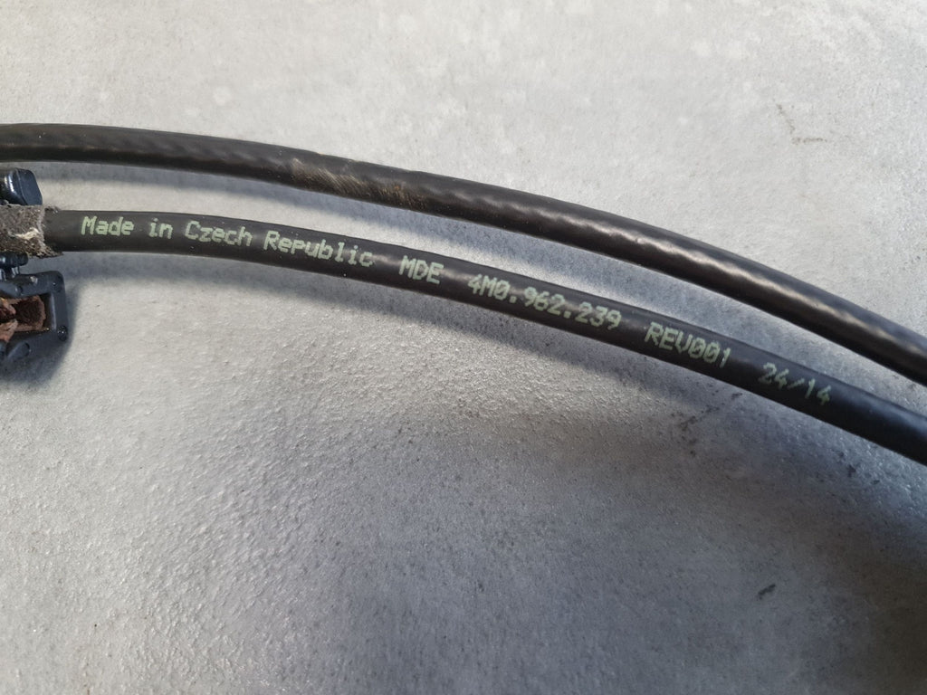 Audi Q7 4M Tailgate opening module 3AA962243F