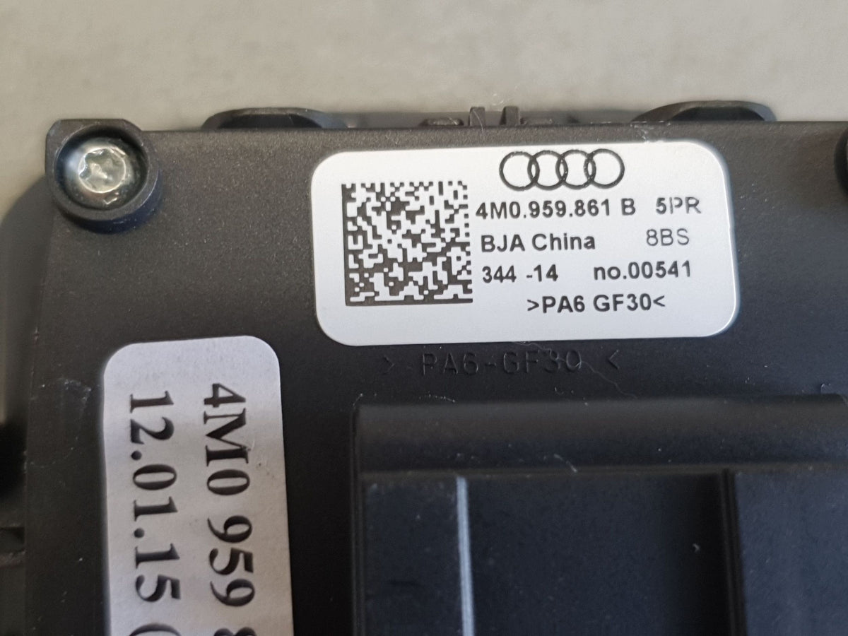 Audi Q7 4M seat switch 4M0959861