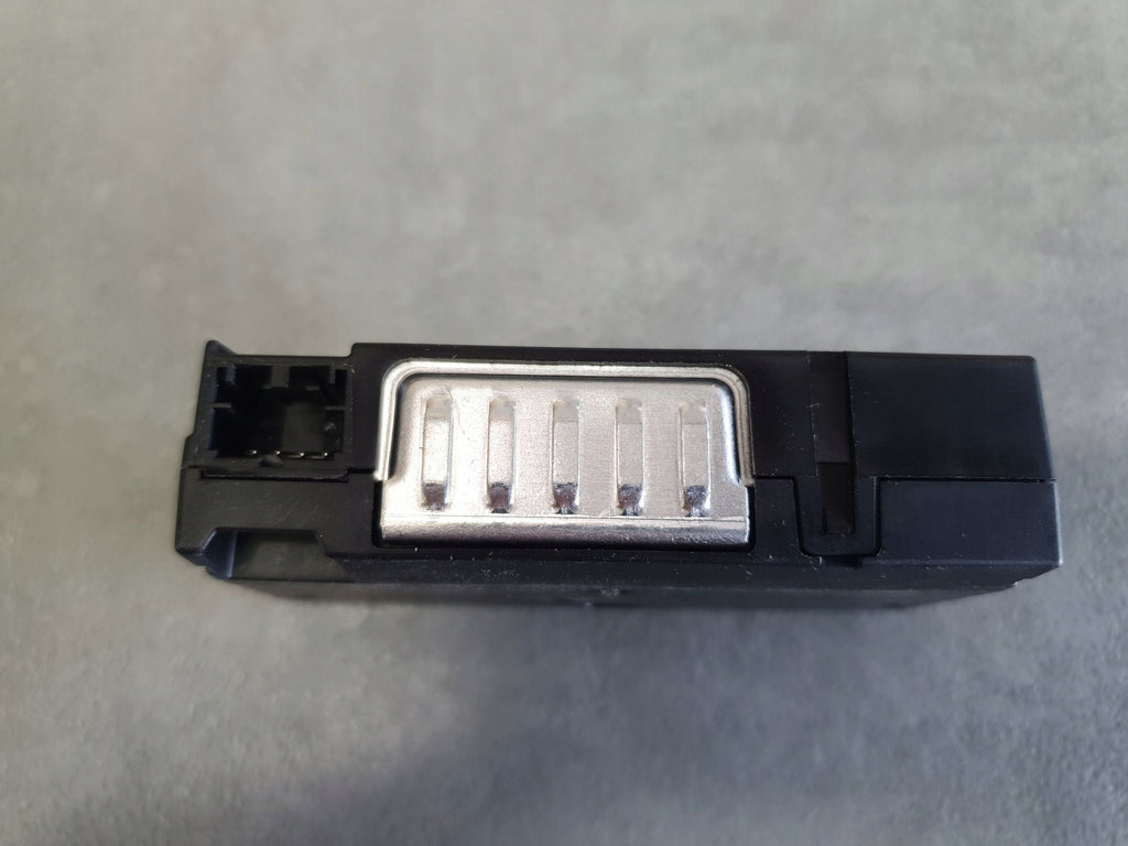 Audi Q8 USB port 4N1035954