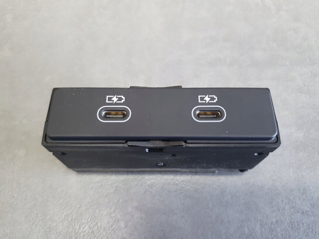 Audi Q8 USB port 4N1035954