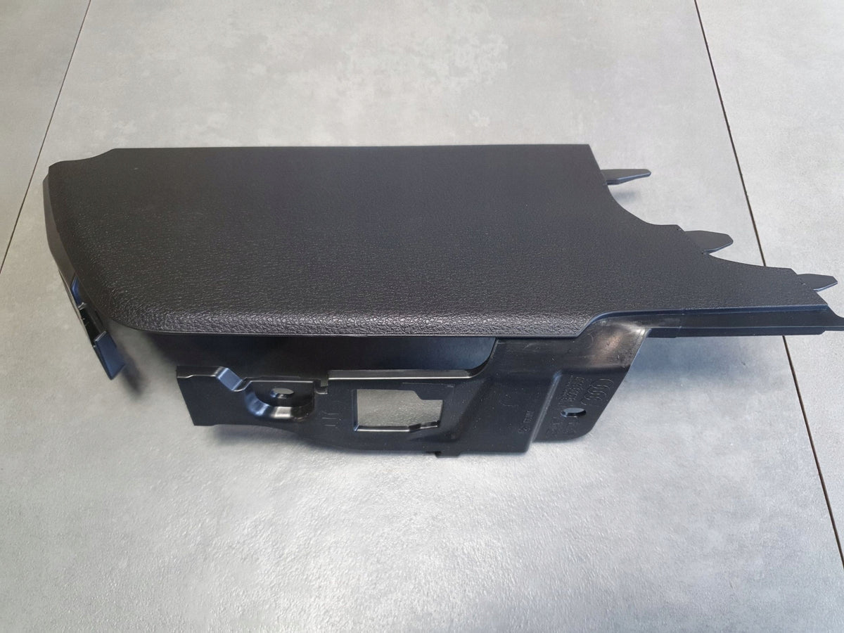 Audi Q8 side guard right 4M8868606