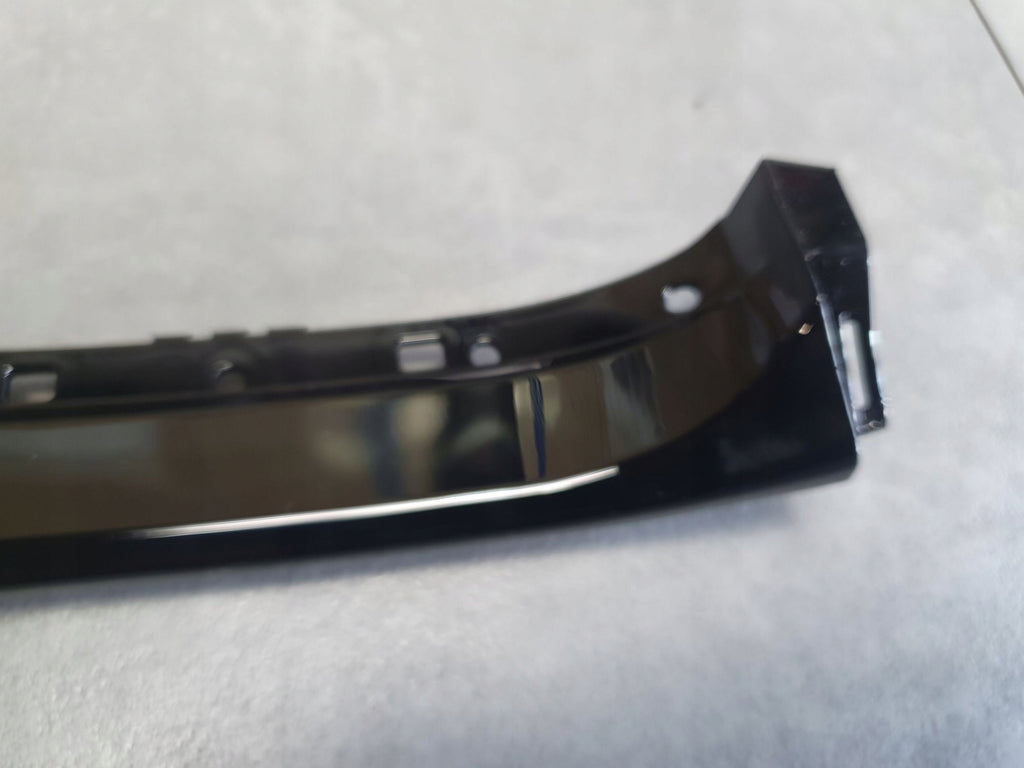 Audi Q8 steering column cover 4M8857397