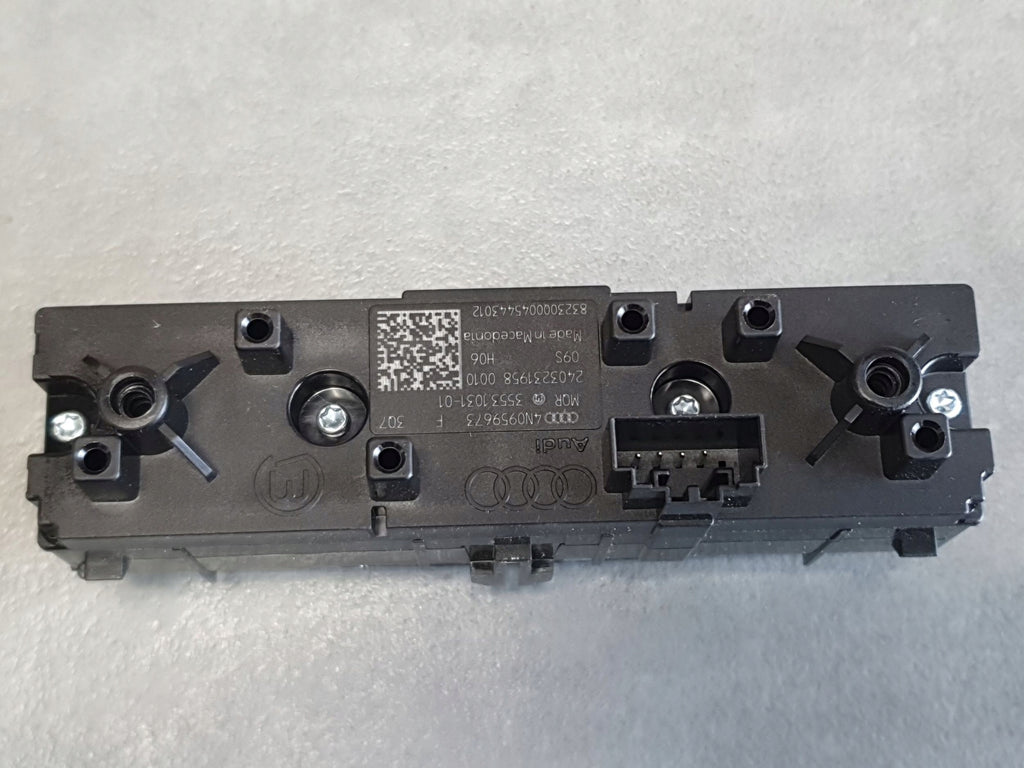 Audi Q8 switch panel 4N0959673