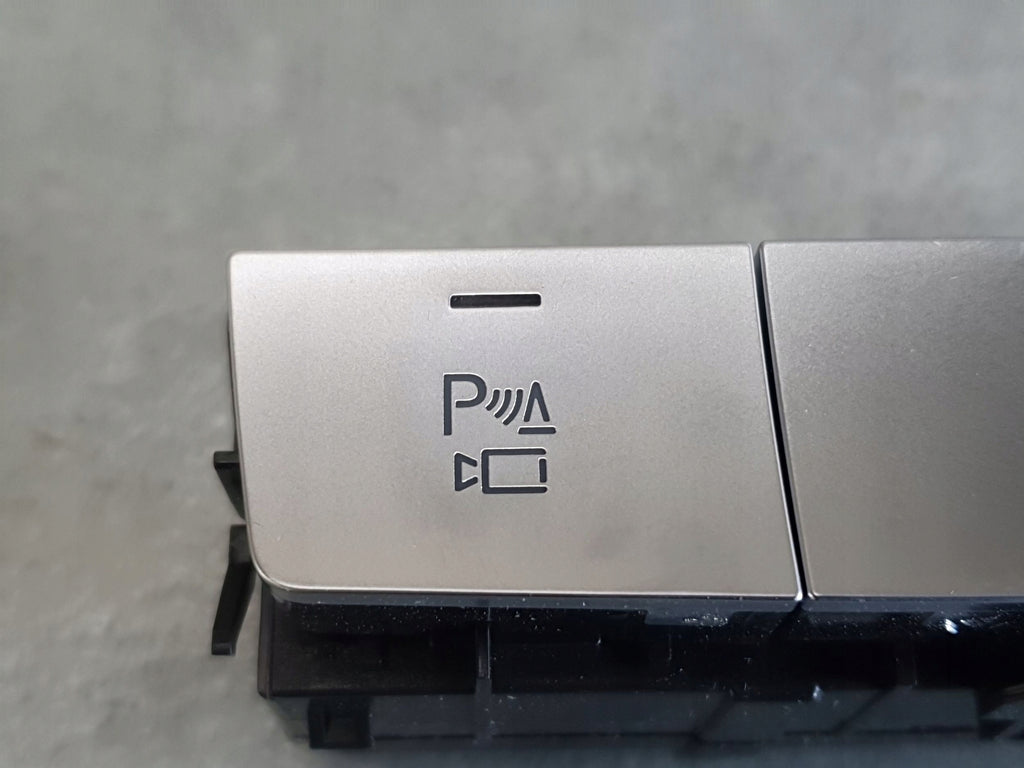 Audi Q8 switch panel 4N0959673