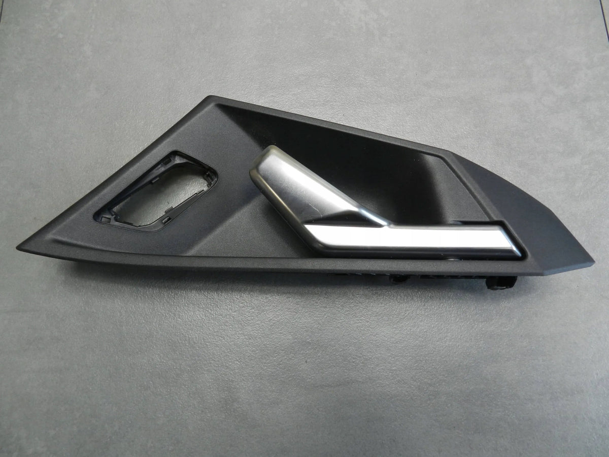 Audi S3 A3 8Y DOOR HANDLE EXT LEFT FRONT 8Y0837019