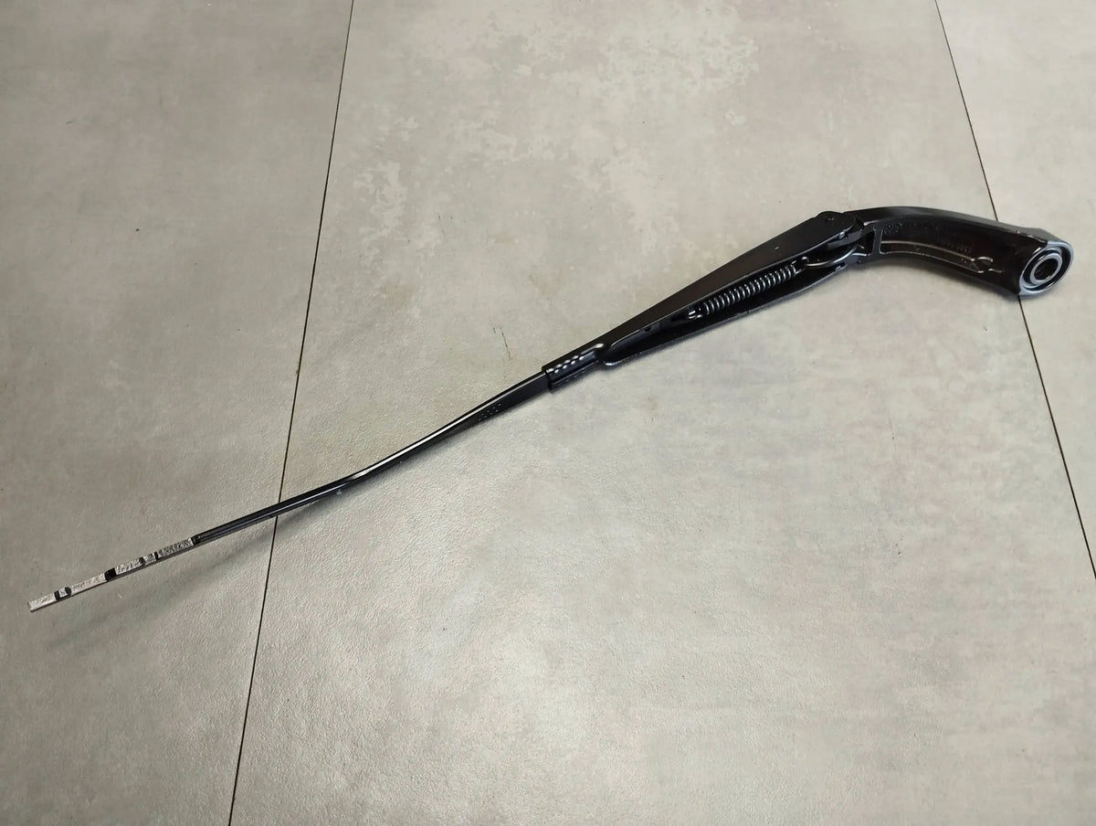 Audi S3 A3 8Y WIPER ARM LEFT 8Y1955407
