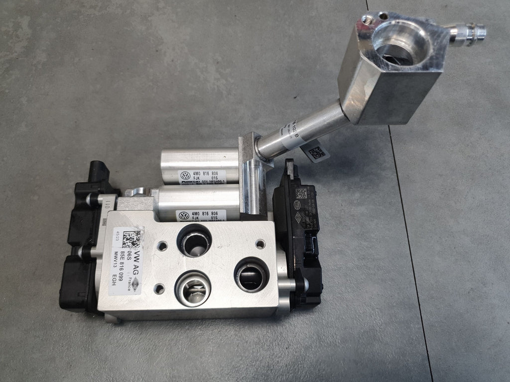 Audi SQ6 e-tron Air conditioning expansion valve 85E816099