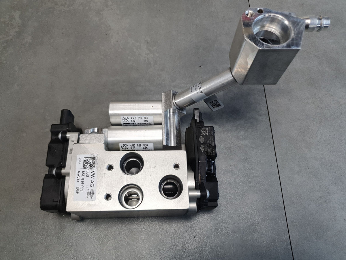 Audi SQ6 e-tron Air conditioning expansion valve 85E816099